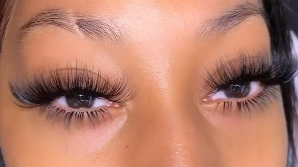 what-are-hybrid-eyelash-extensions