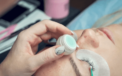 how to remove eyelash extesions
